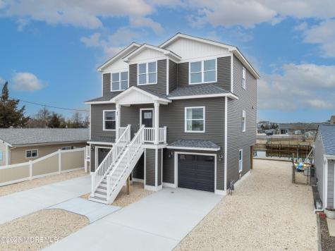 42 W Mohawk Drive Little Egg Harbor NJ 08087