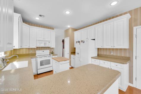 2 Lake Ridge Boulevard Whiting NJ 08759