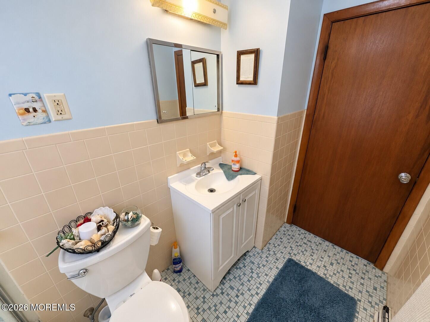 79 Railroad Avenue Waretown NJ 08758