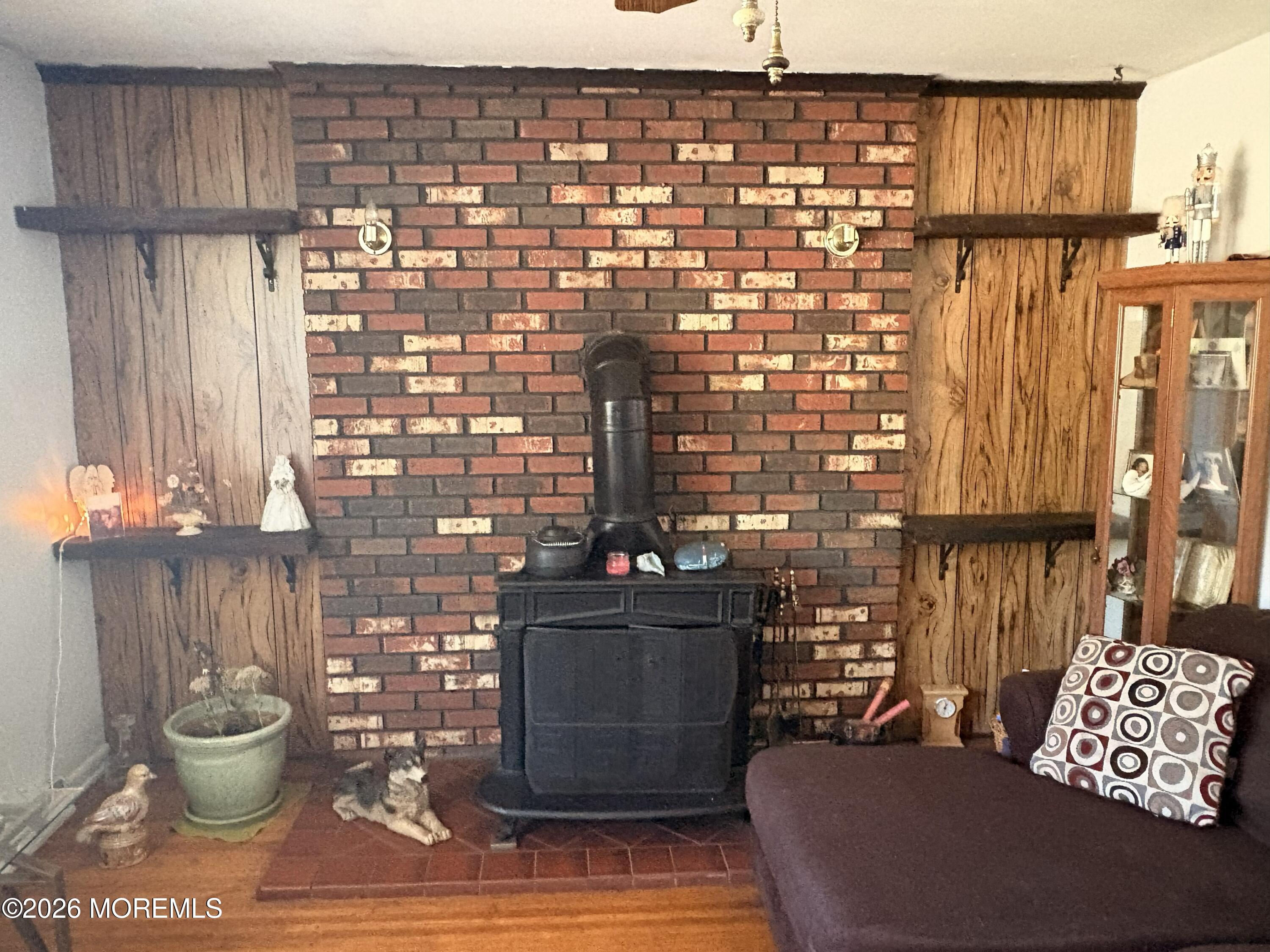79 Railroad Avenue Waretown NJ 08758