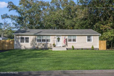 2628 Midway Avenue Manchester NJ 08759