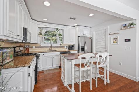 2628 Midway Avenue Manchester NJ 08759