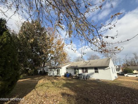 574 Hopping Road Belford NJ 07718