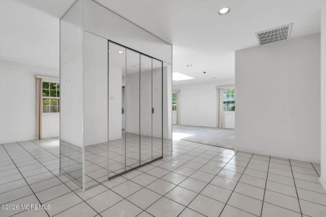 4 Knox Lane Manalapan NJ 07726