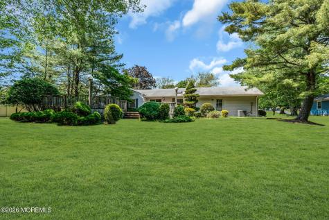4 Knox Lane Manalapan NJ 07726