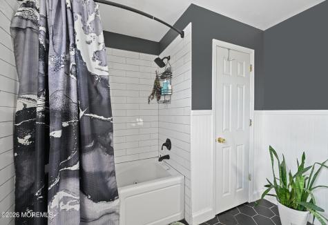 12 Thompson Avenue Leonardo NJ 07737
