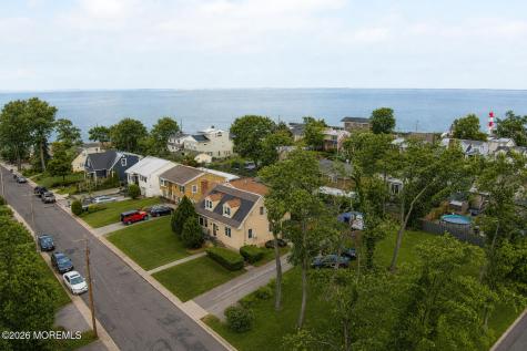 12 Thompson Avenue Leonardo NJ 07737