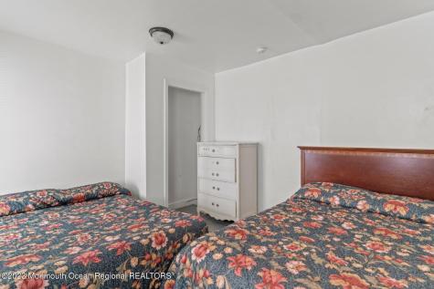 57 Dupont Seaside Heights NJ 08751