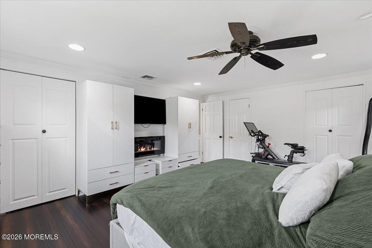 4 Cypress Court Aberdeen NJ 07747