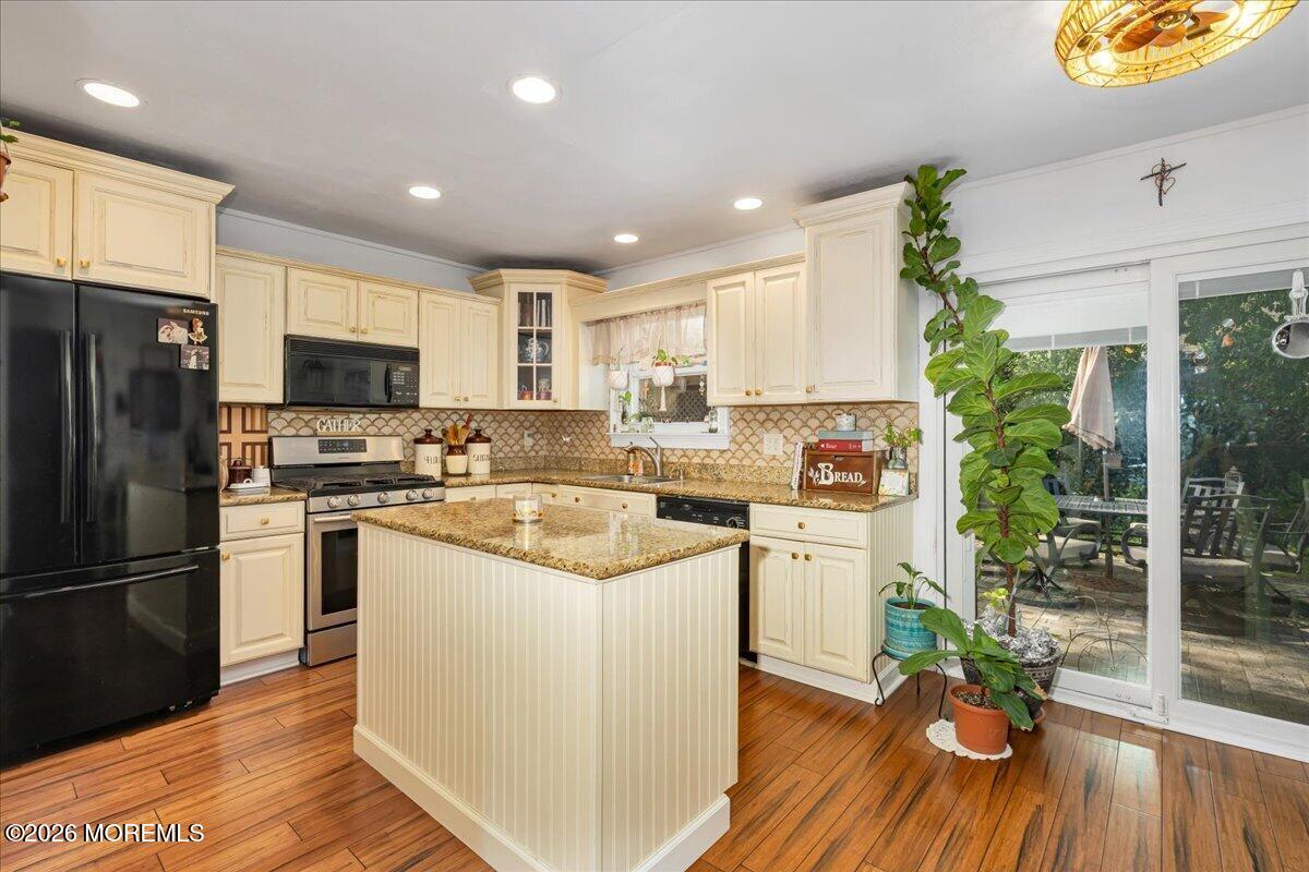 48 Cresci Boulevard Hazlet NJ 07730