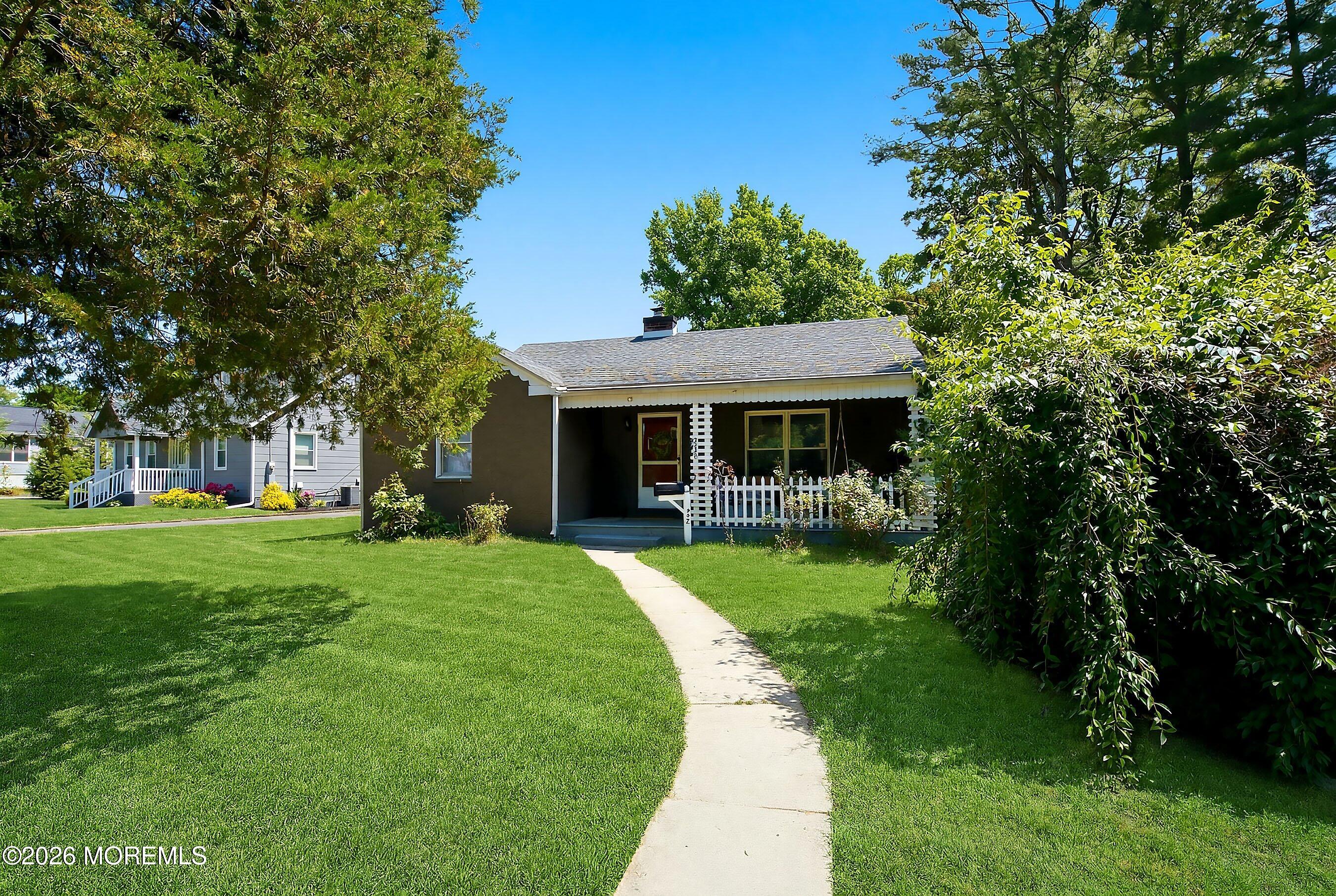 28 Twin Drive New Egypt NJ 08533