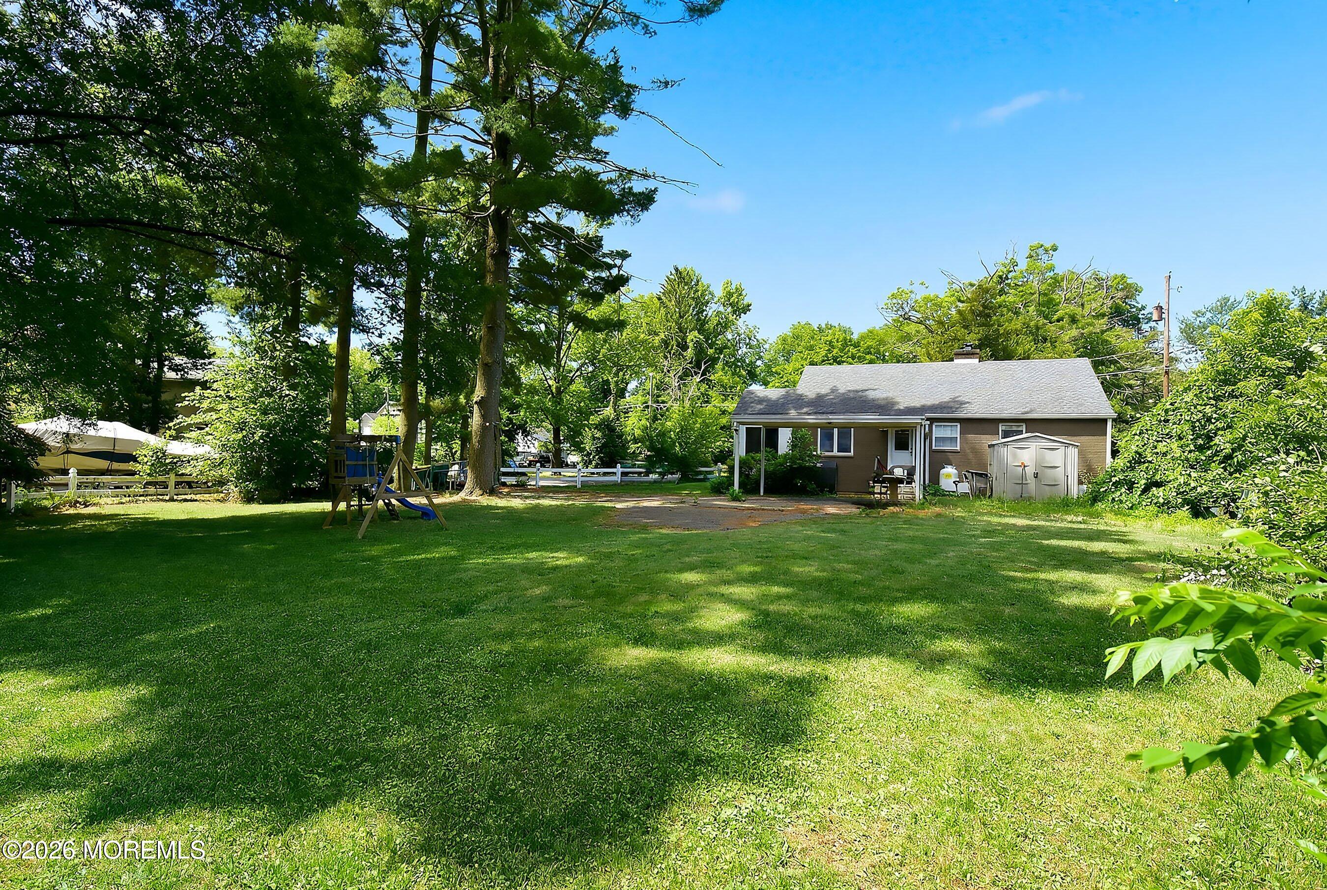 28 Twin Drive New Egypt NJ 08533