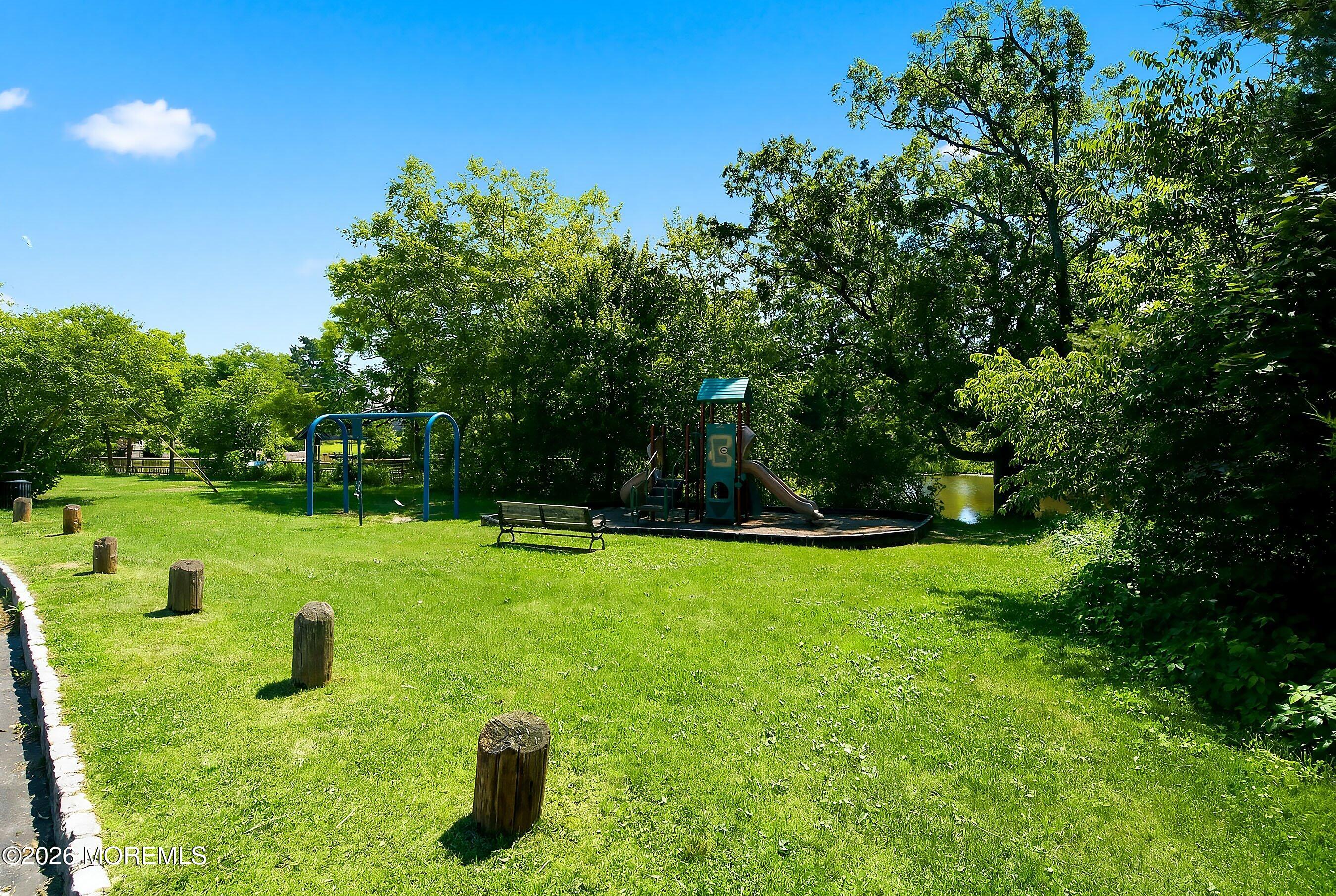 28 Twin Drive New Egypt NJ 08533
