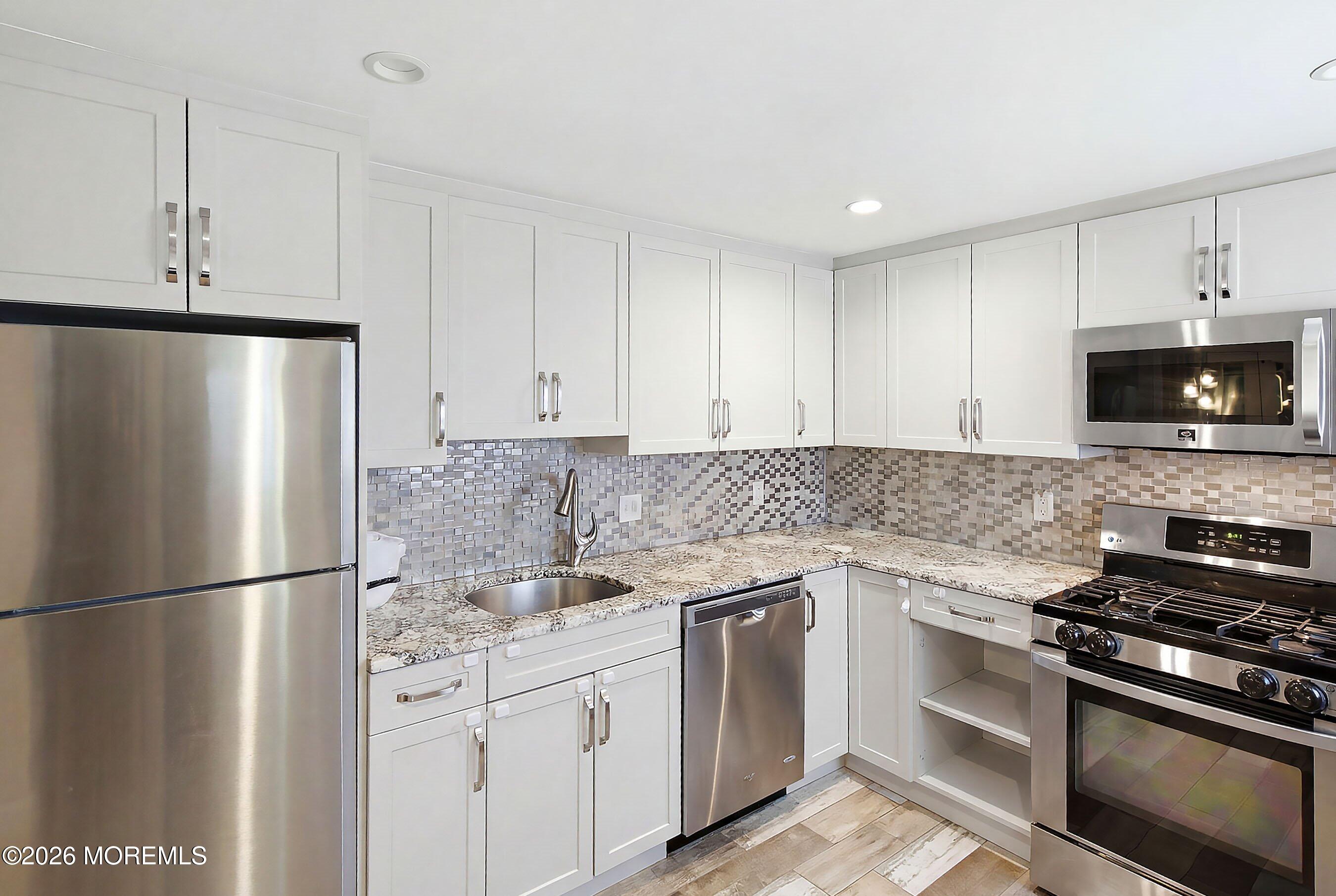 28 Twin Drive New Egypt NJ 08533