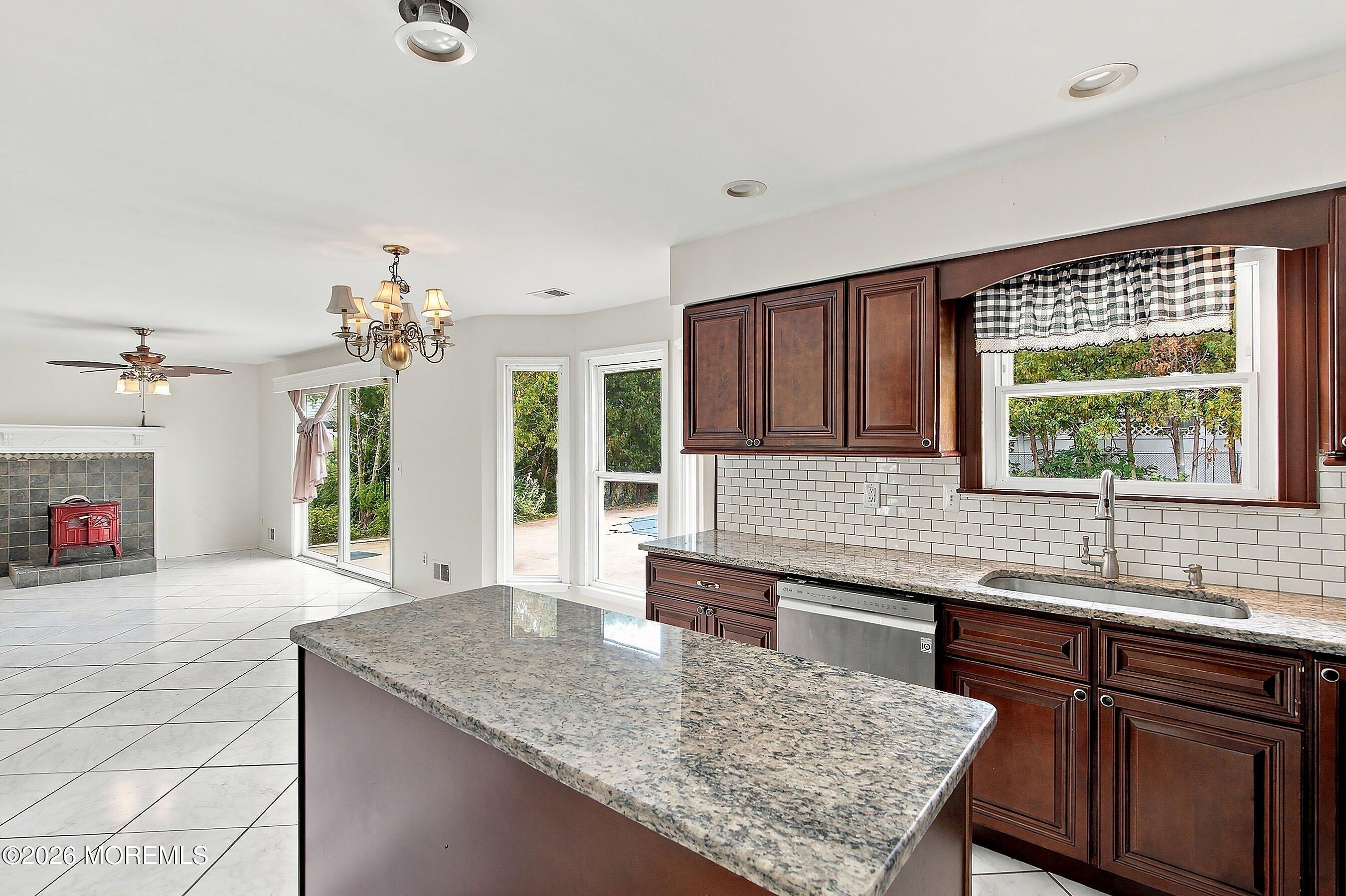 8 Lindner Lane Howell NJ 07731