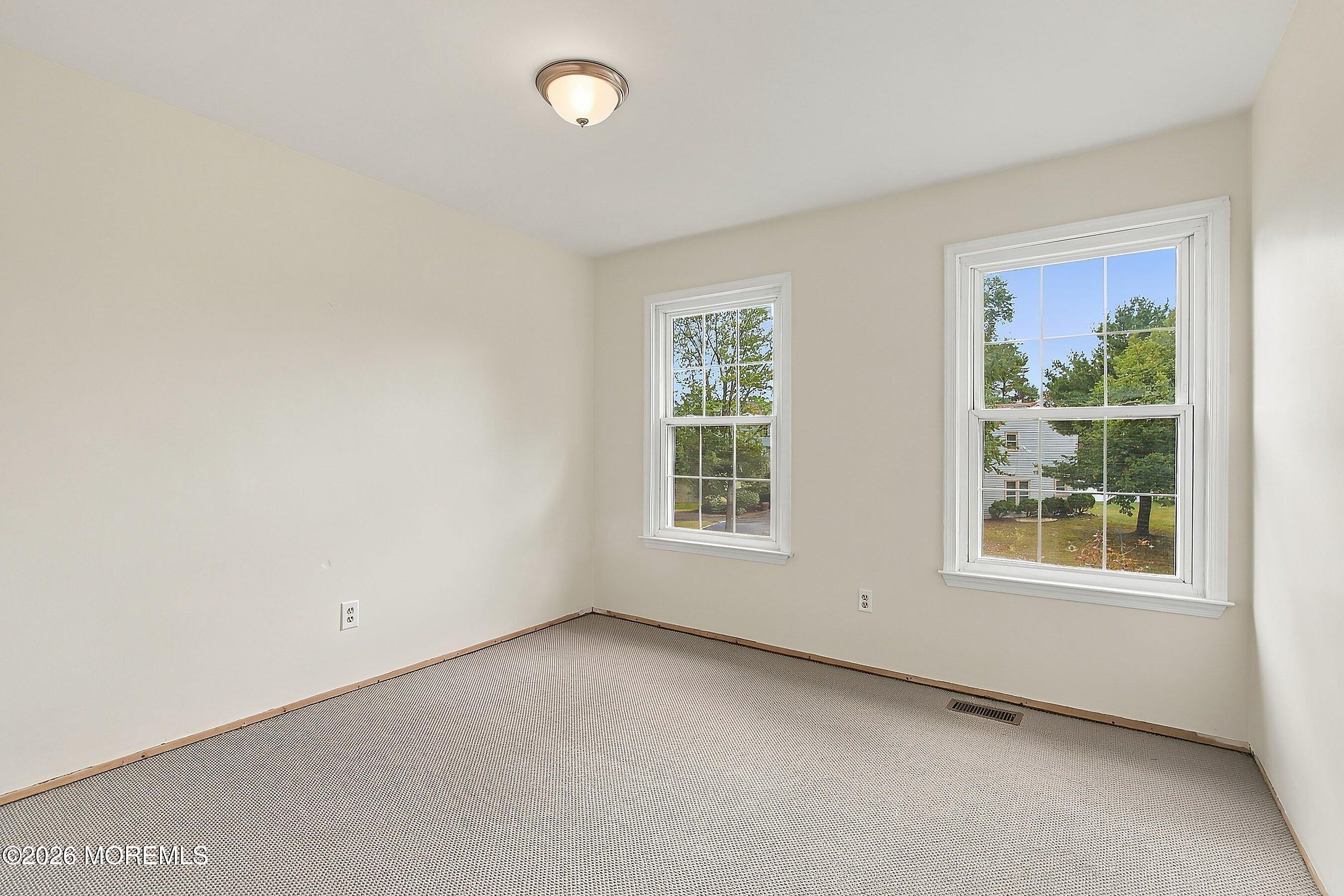 8 Lindner Lane Howell NJ 07731