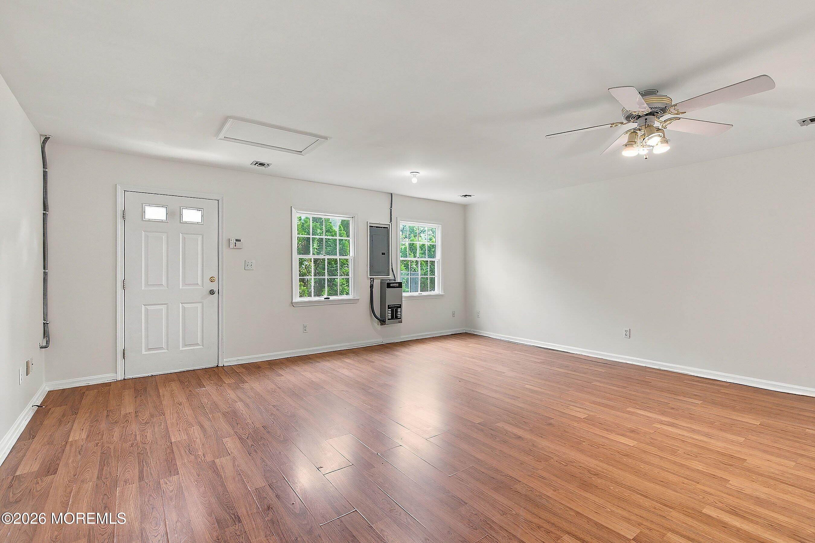 8 Lindner Lane Howell NJ 07731