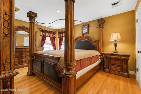 104 Spruce Circle N Barnegat NJ 08005