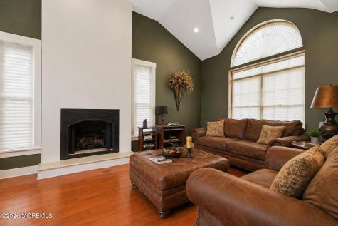 104 Spruce Circle N Barnegat NJ 08005