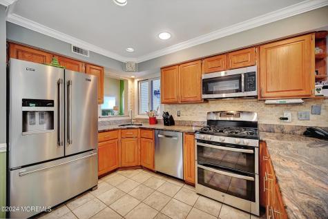 4 Hampton Hollow Drive Millstone NJ 08535