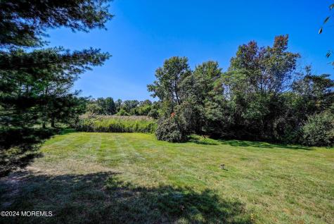 4 Hampton Hollow Drive Millstone NJ 08535
