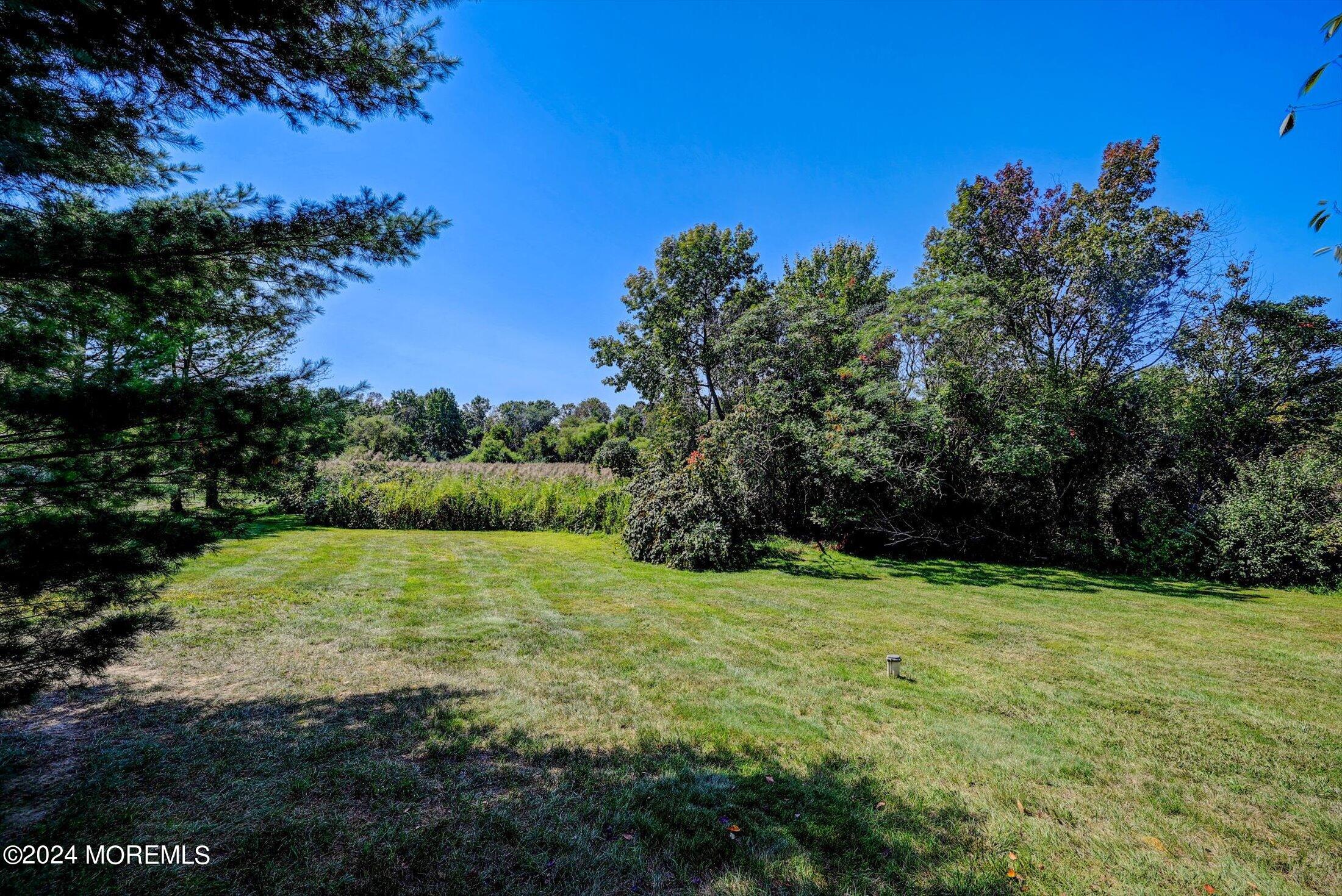 4 Hampton Hollow Drive Millstone NJ 08535