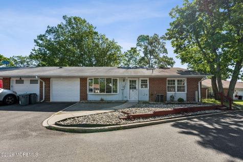 1261A Argyll Circle Lakewood NJ 08701