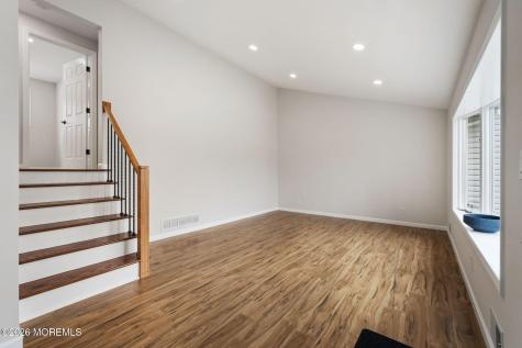5 Barrier Drive Hazlet NJ 07730