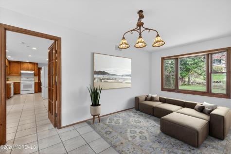 76 Telegraph Hill Road Holmdel NJ 07733