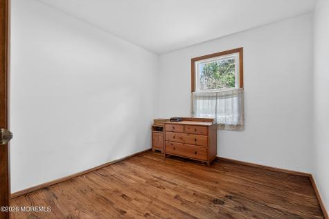 76 Telegraph Hill Road Holmdel NJ 07733