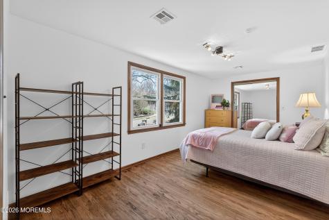 76 Telegraph Hill Road Holmdel NJ 07733