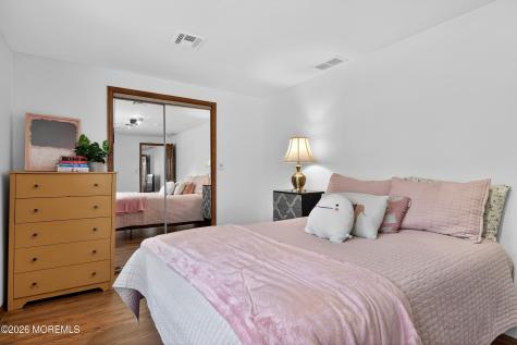 76 Telegraph Hill Road Holmdel NJ 07733