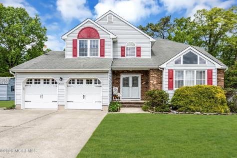 14 Jennifer Drive Howell NJ 07731