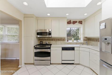 11 Pilgrim Way Wayne NJ 07470