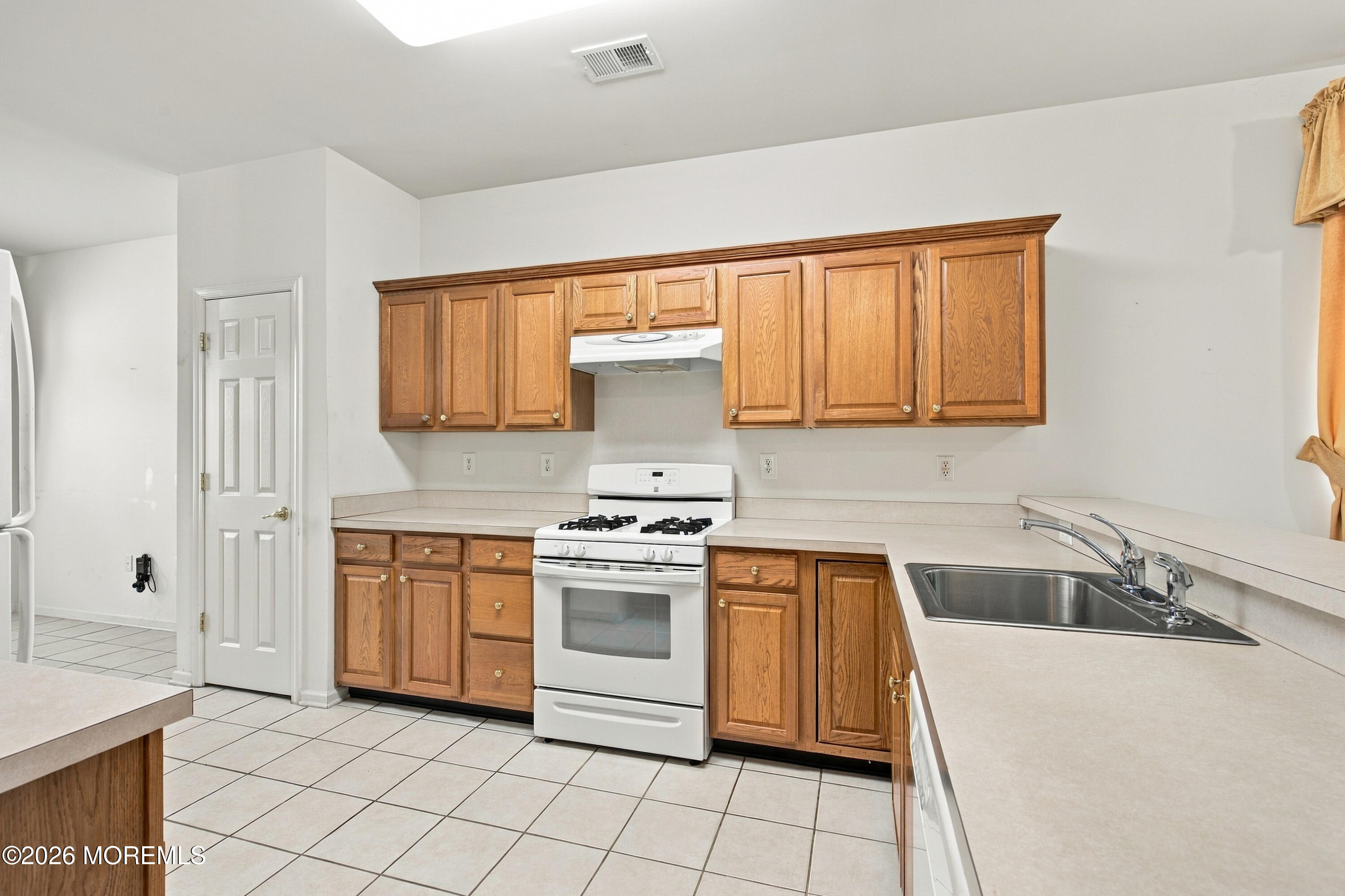 68 Stamford Drive Jackson NJ 08527