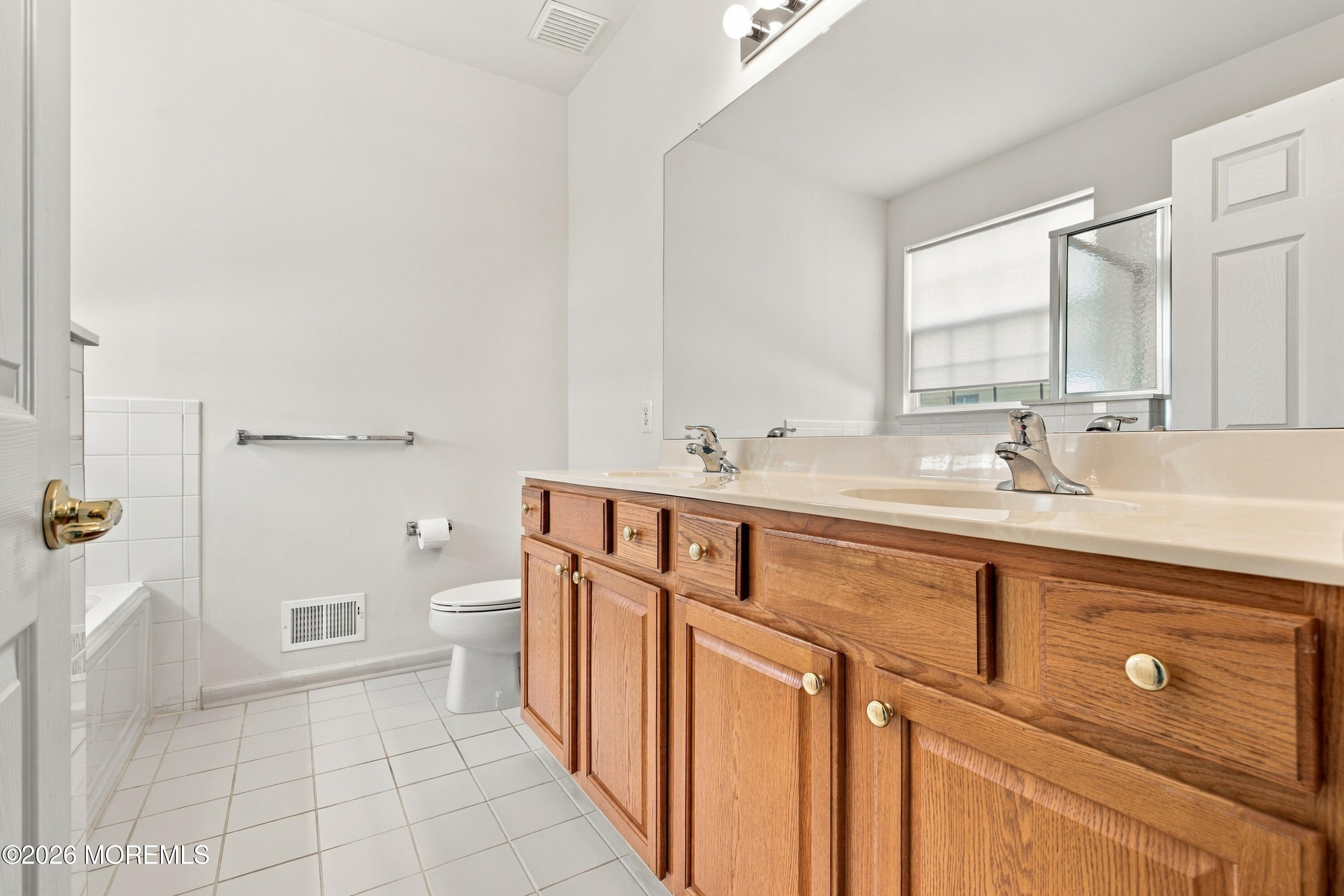 68 Stamford Drive Jackson NJ 08527