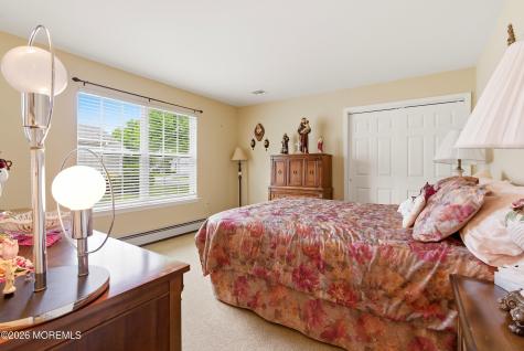 42 Meadows Lane Whiting NJ 08759