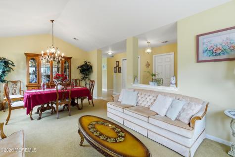 42 Meadows Lane Whiting NJ 08759