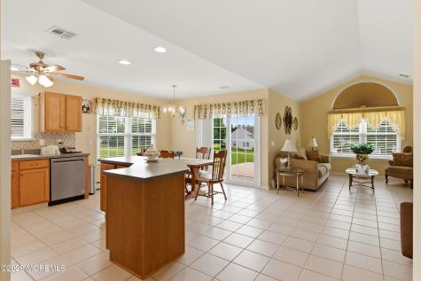 42 Meadows Lane Whiting NJ 08759