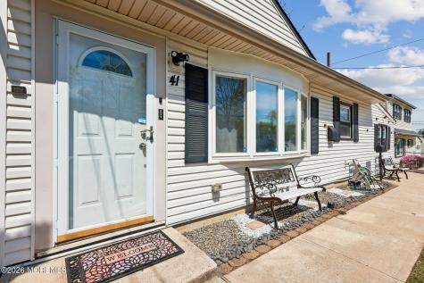 41 Pinetree Drive Parlin NJ 08859