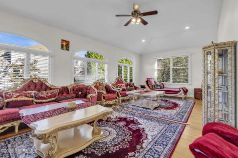 185 Dayna Court Toms River NJ 08753