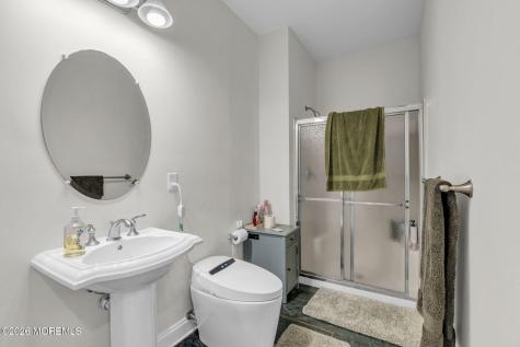 185 Dayna Court Toms River NJ 08753