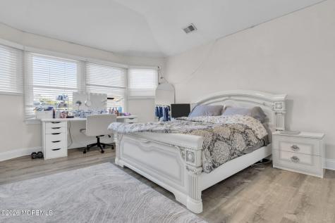 185 Dayna Court Toms River NJ 08753