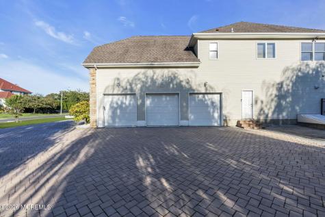 185 Dayna Court Toms River NJ 08753