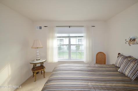 2602 Meadow Lake Drive Toms River NJ 08755