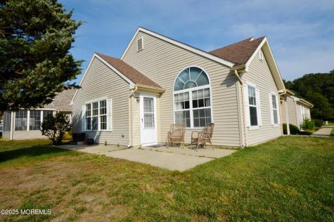 2602 Meadow Lake Drive Toms River NJ 08755