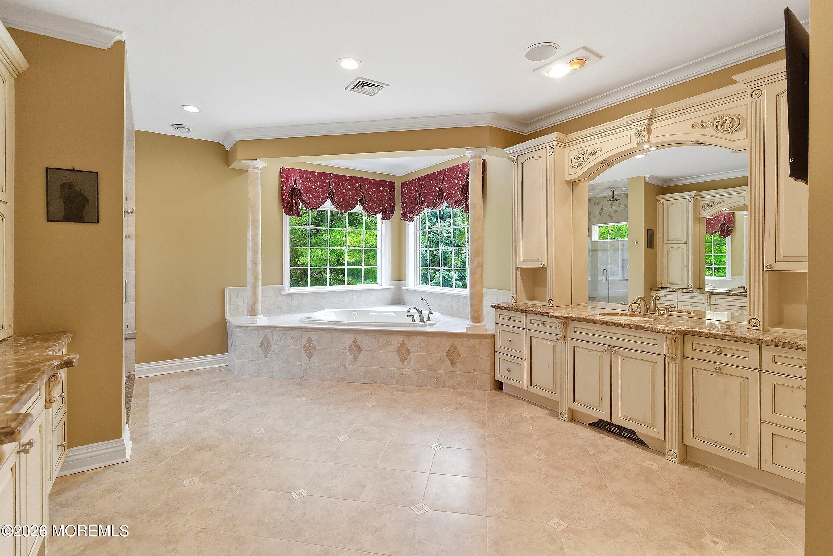 24 Garryford Drive Middletown NJ 07748