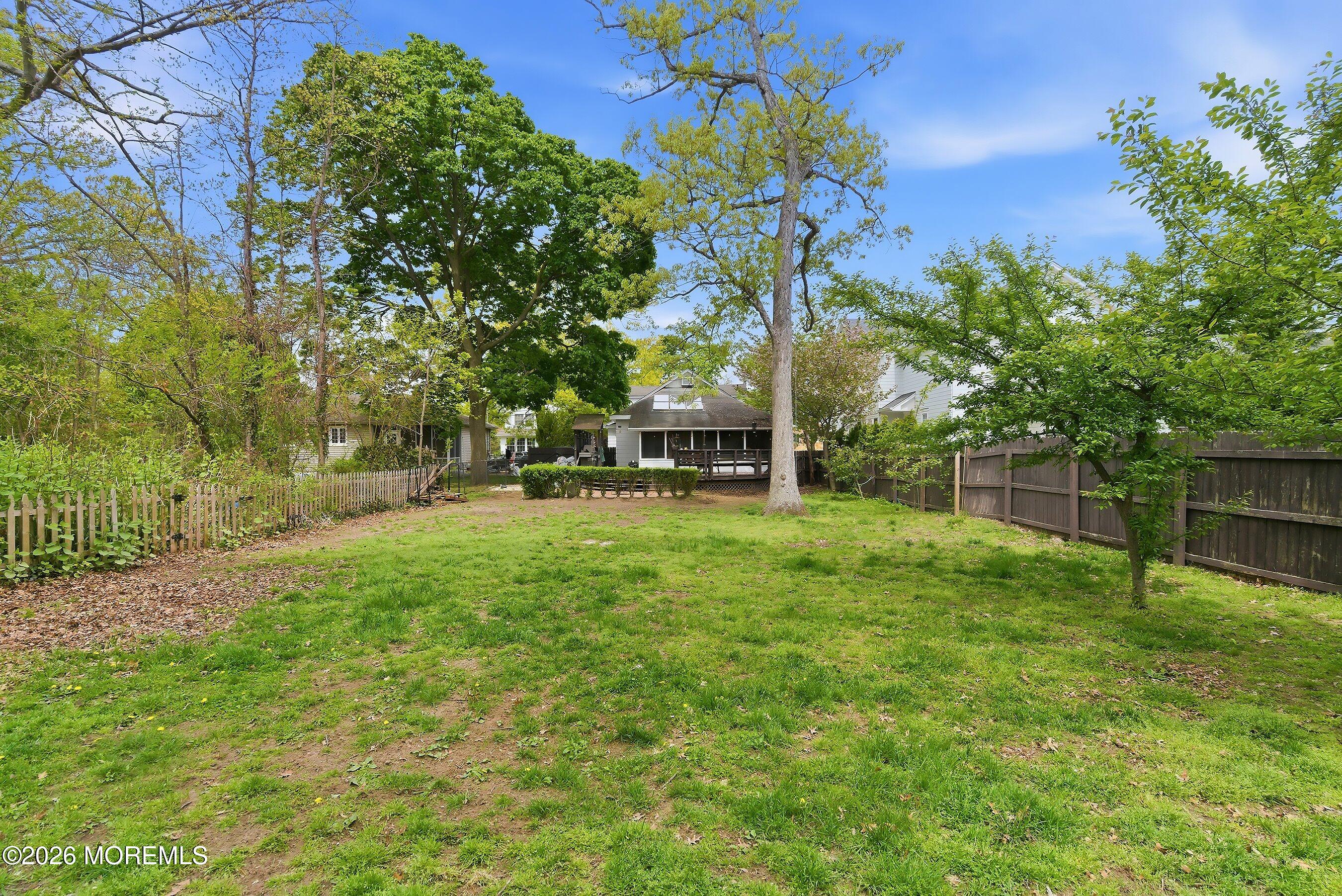 11 Bruce Place Rumson NJ 07760