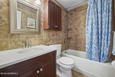 48 Hedgewood Road Howell NJ 07731