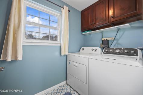 48 Hedgewood Road Howell NJ 07731